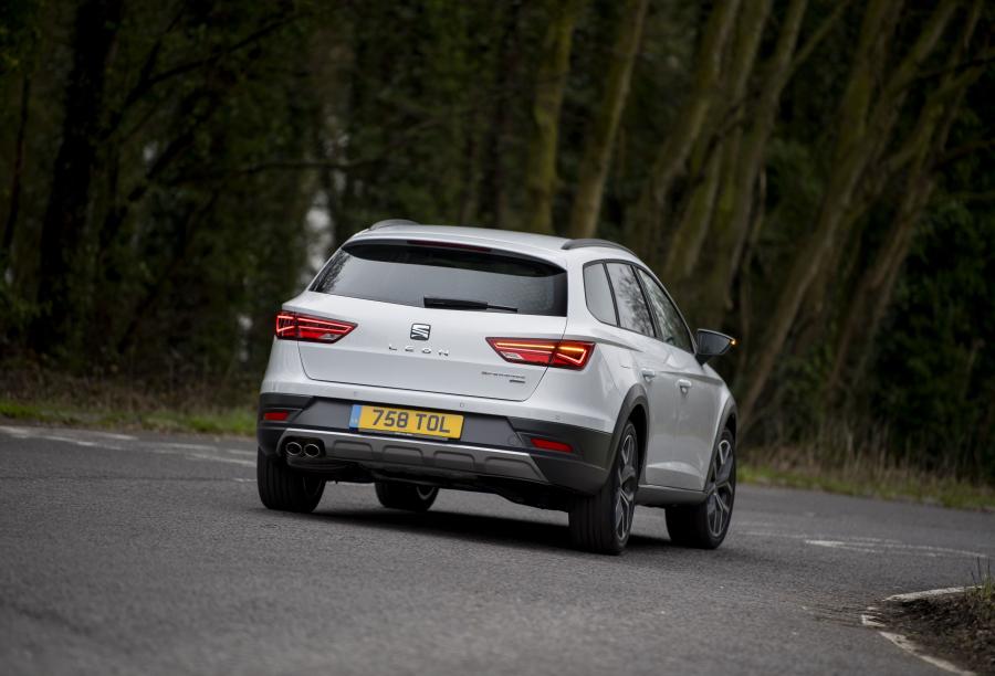  Seat Leon X-Perience 4Drive 2017 года  (UK) (фото 37 из 40)